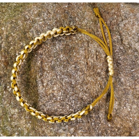 Élégance Soleil Bracelet Macramé Crème et Doré